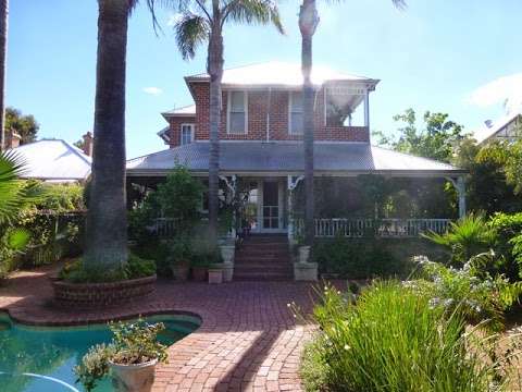 Photo: Lakeside Bed & Breakfast Perth